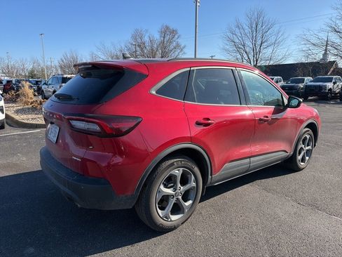 Used 2025 Ford Escape ST-Line image 3