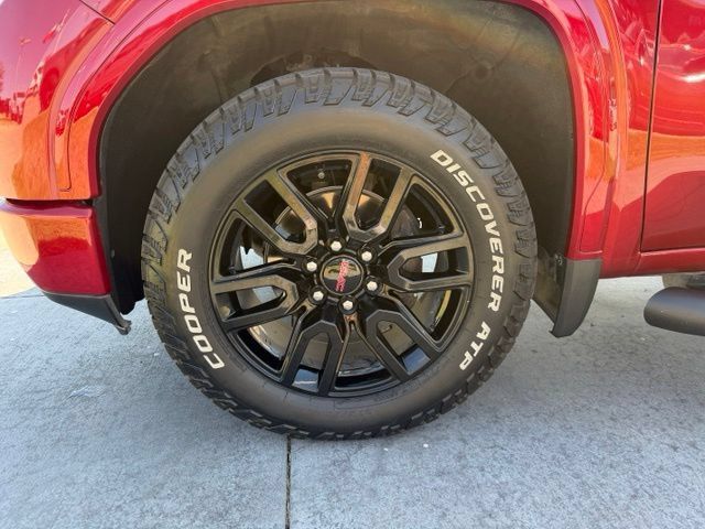 Used 2021 GMC Sierra 1500 Elevation w/ Preferred Package AWD/4WD image 4