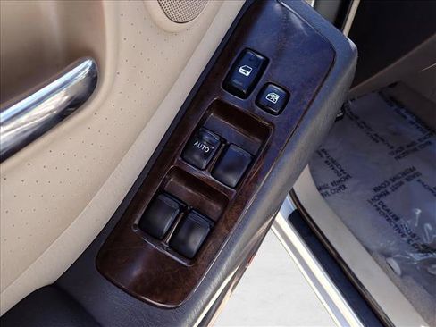 Used 2001 Toyota Highlander 4WD V6 image 10