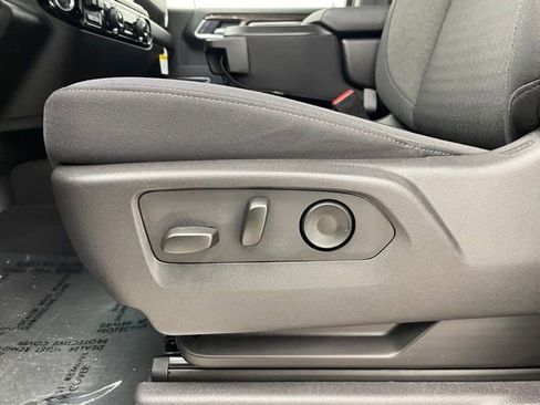 Certified 2025 Chevrolet Silverado 1500 LT image 9