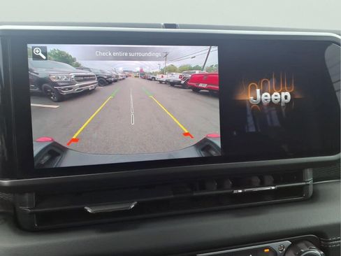 Used 2026 Jeep Gladiator Rubicon AWD/4WD image 23