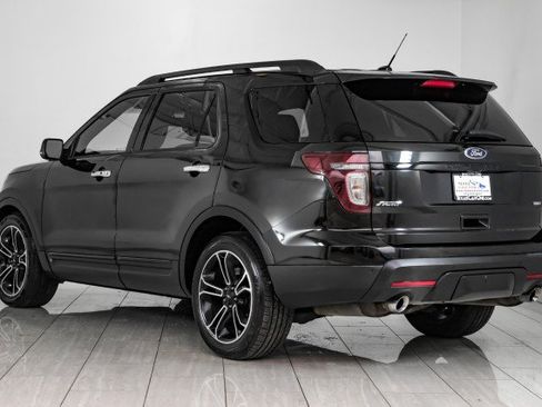 Used 2014 Ford Explorer Sport w/ Equipment Group 401A image 8