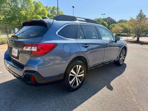 Used 2018 Subaru Outback 2.5i Limited image 4