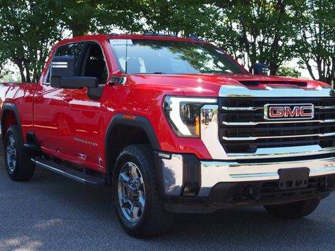 Used 2025 GMC Sierra 2500 SLE AWD/4WD image 1