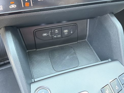 Certified 2026 Kia Sportage SX FWD image 18