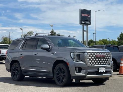 Used 2021 GMC Yukon Denali w/ Denali Ultimate Package AWD/4WD image 2