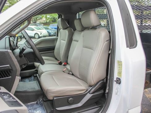 Used 2019 Ford F550 2WD Regular Cab Super Duty image 17