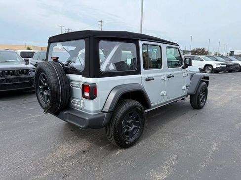 Used 2024 Jeep Wrangler Unlimited Sport AWD/4WD image 3