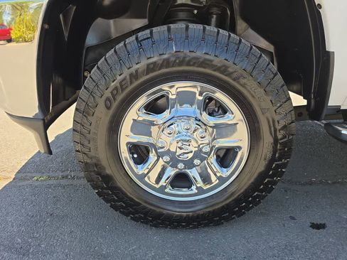 Used 2019 RAM 3500 Big Horn AWD/4WD image 10