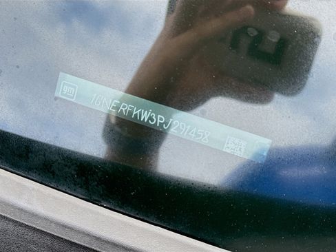 Used 2023 Chevrolet Traverse LS image 38