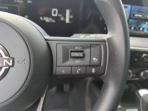 Certified 2025 Nissan Kicks SV w/ SV Premium Package AWD/4WD image 42