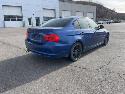 Used 2010 BMW 335i xDrive Sedan image 3
