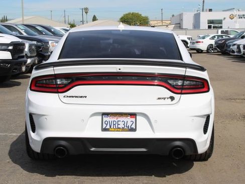 Used 2023 Dodge Charger SRT Hellcat w/ Harman/Kardon Audio Group image 4