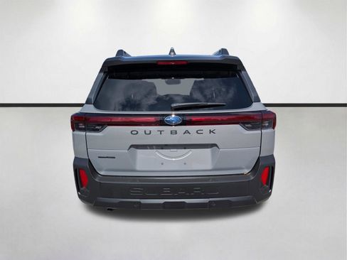 Used 2026 Subaru Outback Premium AWD/4WD image 5