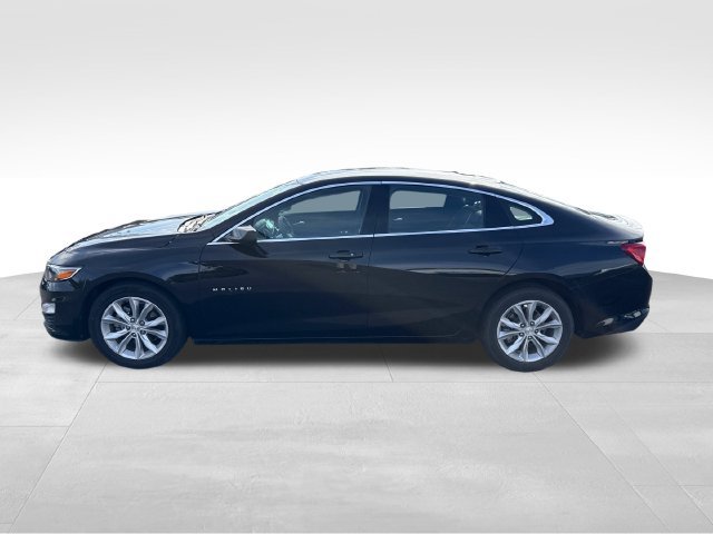 Used 2025 Chevrolet Malibu LT FWD image 2