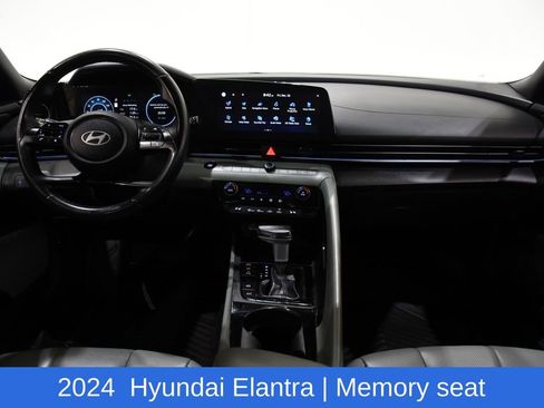 Used 2024 Hyundai Elantra Limited image 8