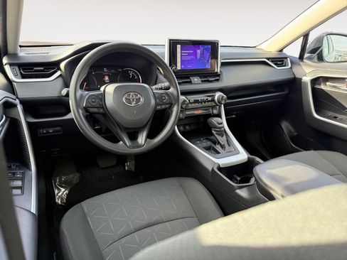 Used 2024 Toyota RAV4 XLE image 15