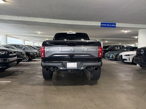 Used 2018 Ford F150 Raptor w/ Equipment Group 802A Luxury AWD/4WD image 7