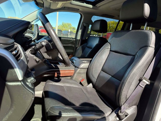 Used 2016 GMC Yukon XL SLT w/ Open Road Package AWD/4WD image 19