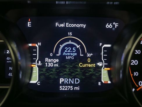 Used 2022 Jeep Wrangler Unlimited Sahara w/ LED Lighting Group AWD/4WD image 43