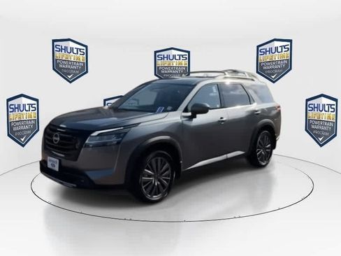 Used 2024 Nissan Pathfinder SL w/ SL Premium Package AWD/4WD image 4