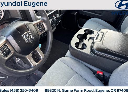 Used 2024 RAM 1500 Classic SLT image 11