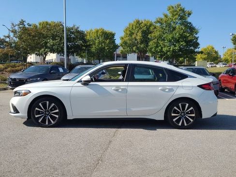 Used 2024 Honda Civic EX-L image 4