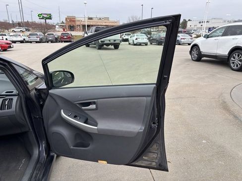 Used 2010 Toyota Prius Five image 21