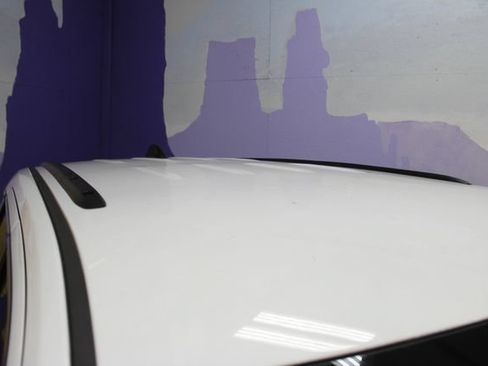 Used 2022 Jeep Grand Cherokee Laredo E AWD/4WD image 2