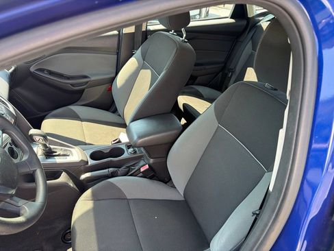 Used 2012 Ford Focus SE FWD image 5