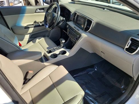 Used 2017 Kia Sportage EX image 15