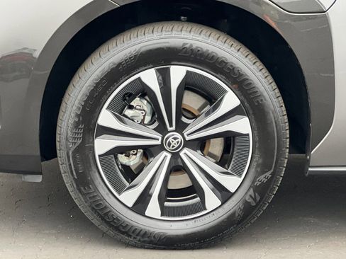 Certified 2023 Toyota bZ4X XLE image 25