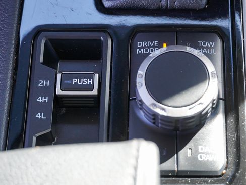 Used 2022 Toyota Tundra Limited w/ TRD Off-Road Package AWD/4WD image 41
