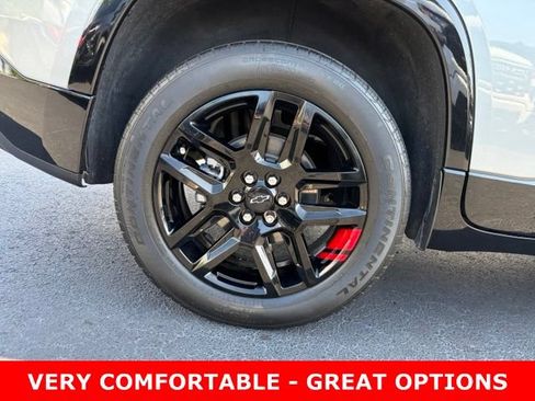 Certified 2023 Chevrolet Traverse Premier w/ Redline Edition FWD image 7