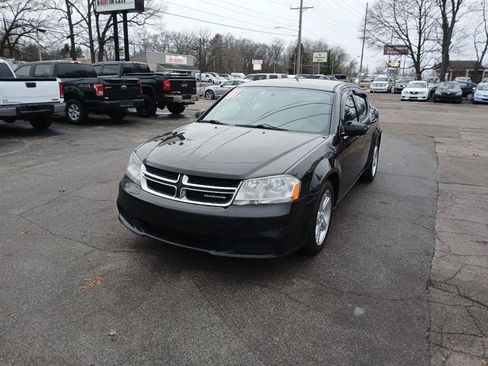 Used 2011 Dodge Avenger Mainstreet FWD image 1