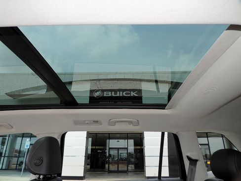 Used 2020 Volkswagen Tiguan SEL AWD/4WD image 14