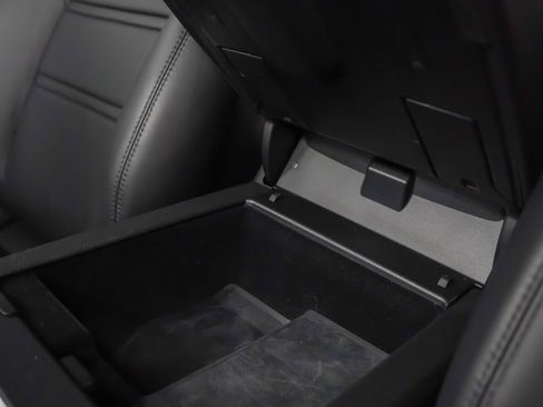 Certified 2023 Porsche Cayenne image 34