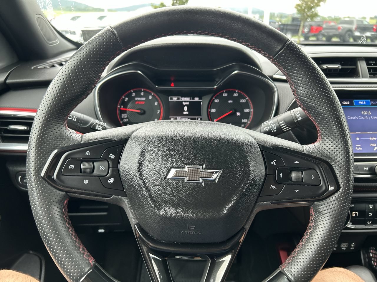 Used 2023 Chevrolet TrailBlazer RS AWD/4WD image 25