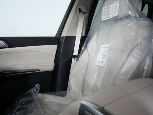 Used 2026 BMW X7 xDrive40i image 24