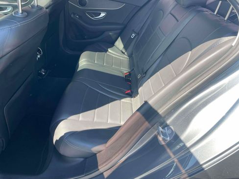 Used 2019 Mercedes-Benz C 300 Sedan image 6