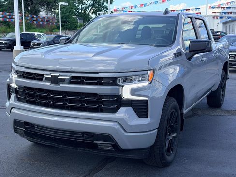 Used 2025 Chevrolet Silverado 1500 RST AWD/4WD image 1