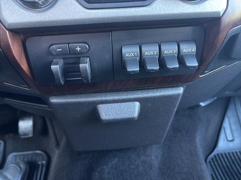 Used 2013 Ford F350 Lariat w/ Lariat Ultimate Pkg image 26