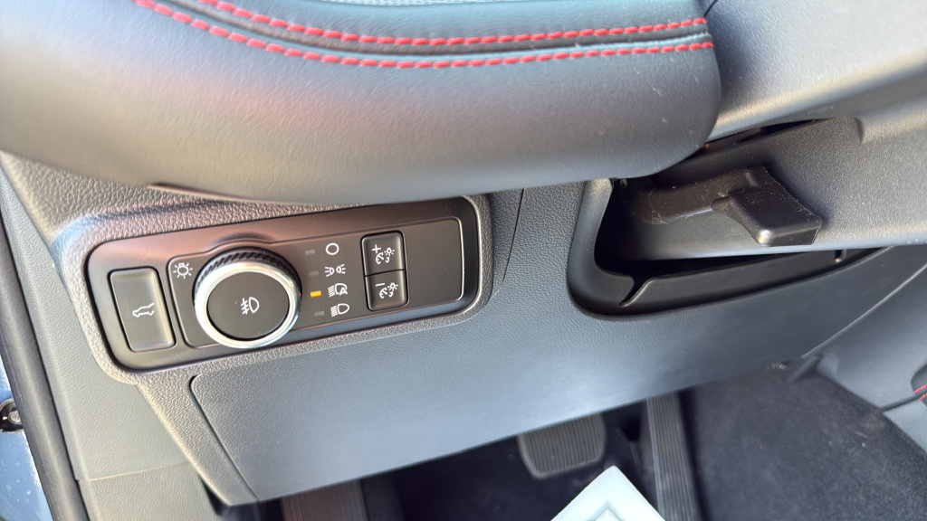 Used 2025 Ford Explorer ST-Line w/ Premium Package AWD/4WD image 24