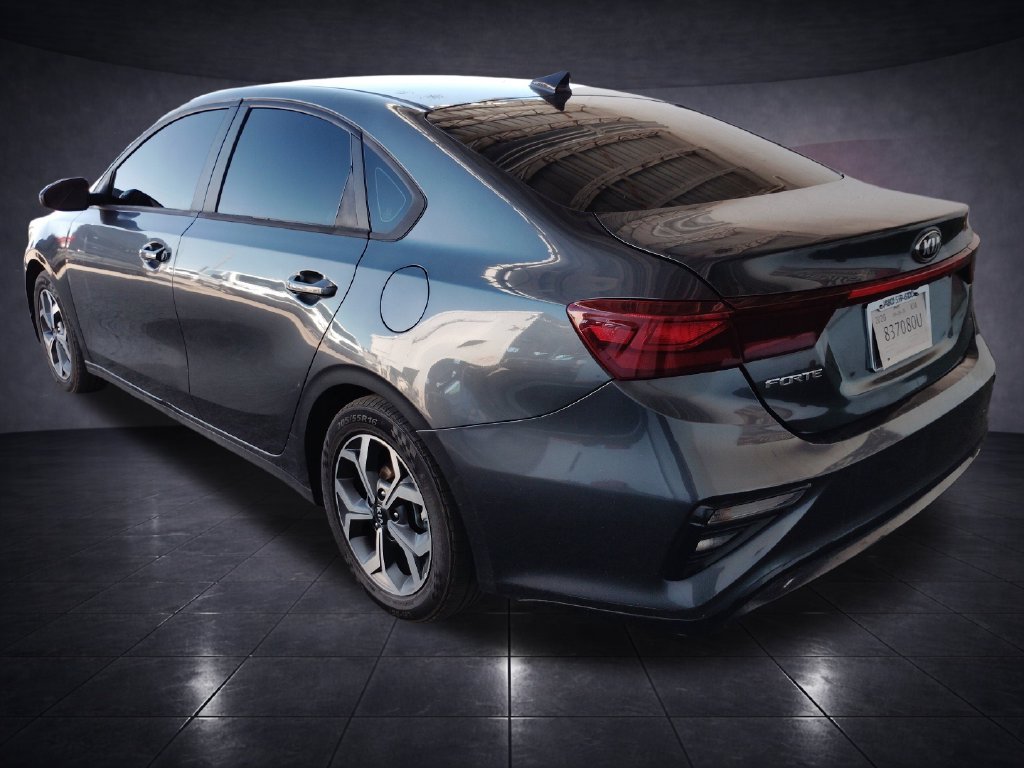 Used 2020 Kia Forte LXS FWD image 3