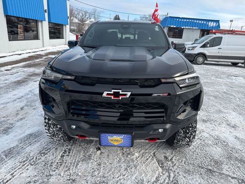 Used 2024 Chevrolet Colorado ZR2 w/ Technology Package image 3