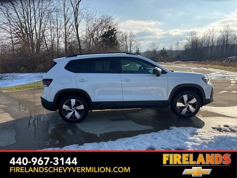 Used 2025 Volkswagen Taos S image 10