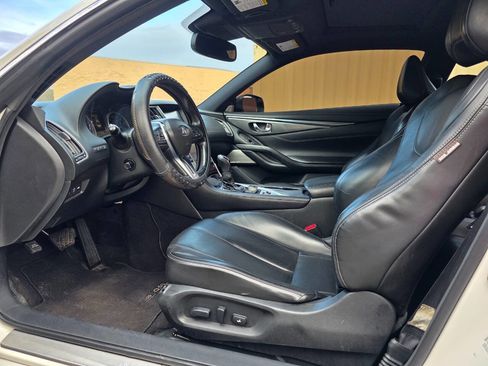 Used 2017 INFINITI Q60 2.0t w/ Premium Plus Package 2.0T image 12