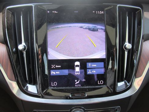 Used 2021 Volvo S60 T5 Momentum FWD image 29