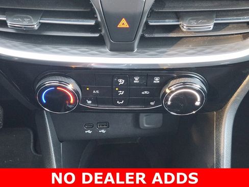 Used 2024 Buick Encore GX Sport Touring w/ Comfort Package image 17