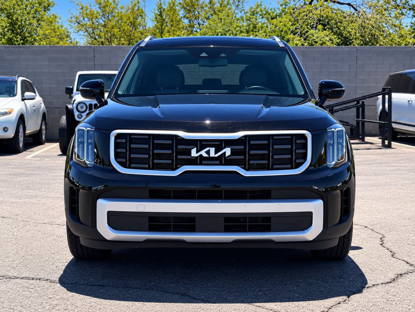 Used 2023 Kia Telluride S FWD image 5